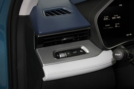 2020款吉利PREFACE