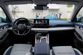 2020款吉利PREFACE