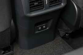 2020款丰田RAV4荣放双擎