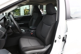 2020款丰田RAV4荣放双擎