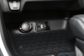 2020款丰田RAV4荣放双擎