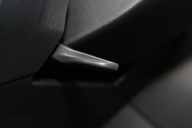 2020款丰田RAV4荣放双擎