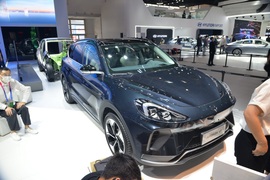   ARCFOX αT 北京车展实拍