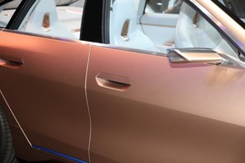 宝马i4概念车