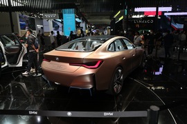 宝马i4概念车