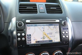 2009款长安铃木天语SX4手动档试驾