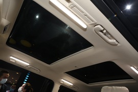 奔驰V260L