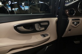 奔驰V260L