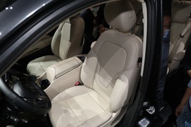 奔驰V260L