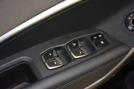 2013款现代格锐3.0L手自一体旗舰版6座