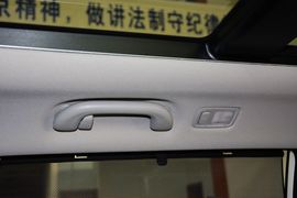 2013款现代格锐3.0L手自一体旗舰版6座