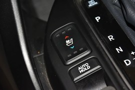 2013款现代格锐3.0L手自一体旗舰版6座