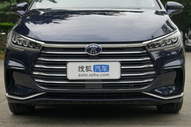 2021款比亚迪宋MAX