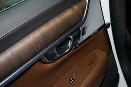 2021款沃尔沃S90混合动力