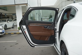 2021款沃尔沃S90混合动力