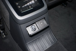 2021款沃尔沃S90混合动力