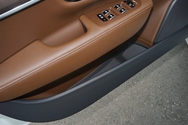 2021款沃尔沃S90混合动力