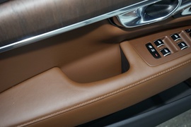 2021款沃尔沃S90混合动力