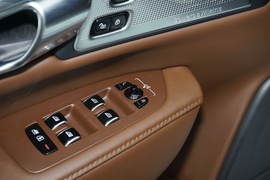 2021款沃尔沃S90混合动力