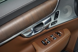 2021款沃尔沃S90混合动力