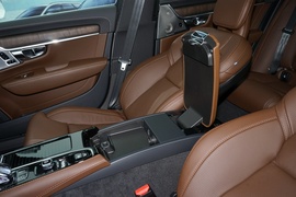 2021款沃尔沃S90混合动力