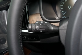 2021款沃尔沃S90混合动力