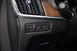 2021款沃尔沃S90混合动力