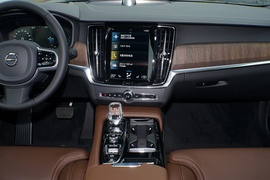 2021款沃尔沃S90混合动力