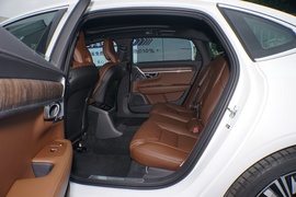 2021款沃尔沃S90混合动力