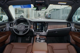 2021款沃尔沃S90混合动力