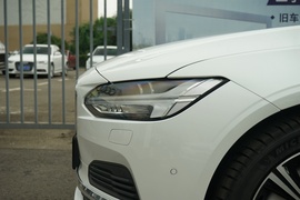 2021款沃尔沃S90混合动力