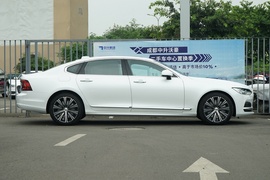 2021款沃尔沃S90混合动力