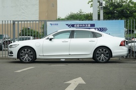 2021款沃尔沃S90混合动力