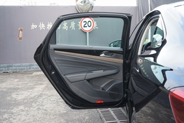 2020款大众帕萨特