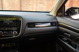 2020款三菱欧蓝德