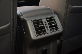 2020款三菱欧蓝德