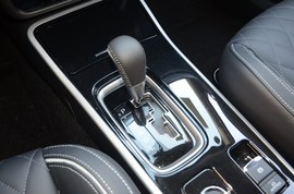 2020款三菱欧蓝德