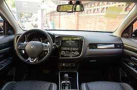 2020款三菱欧蓝德