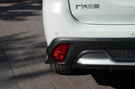 2020款三菱欧蓝德