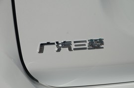 2020款三菱欧蓝德