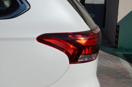 2020款三菱欧蓝德