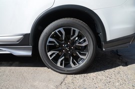 2020款三菱欧蓝德