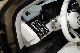 梅赛德斯迈巴赫S级