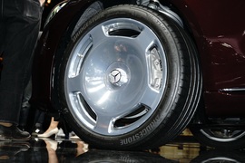 梅赛德斯迈巴赫S级