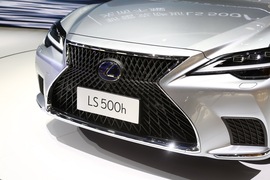 新款雷克萨斯LS