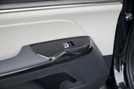 2020款起亚K5凯酷