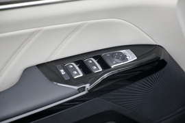 2020款起亚K5凯酷