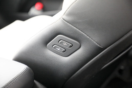 2020款起亚K5凯酷