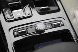 2020款起亚K5凯酷