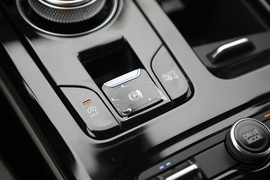 2020款起亚K5凯酷